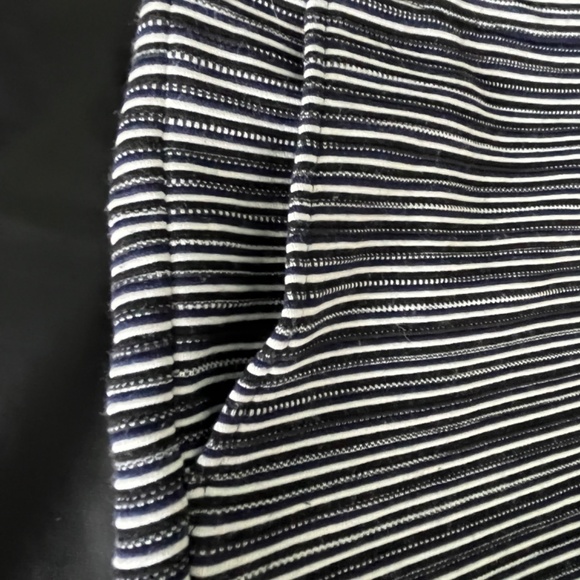 BCBG MaxAzria Pia Black/White Striped Short S - Picture 5 of 8